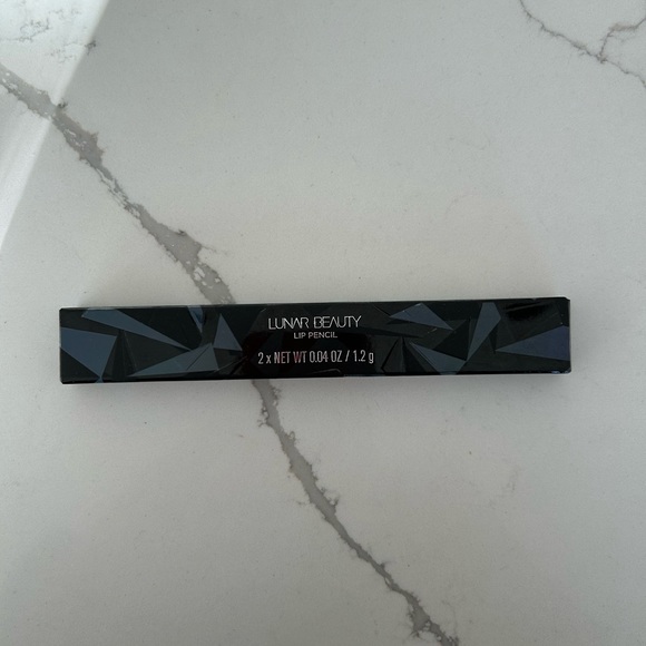 NIB Lunar Beauty Lip liner duo - Picture 1 of 5